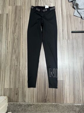 #26 Nike Dri-FIT Leggings XS